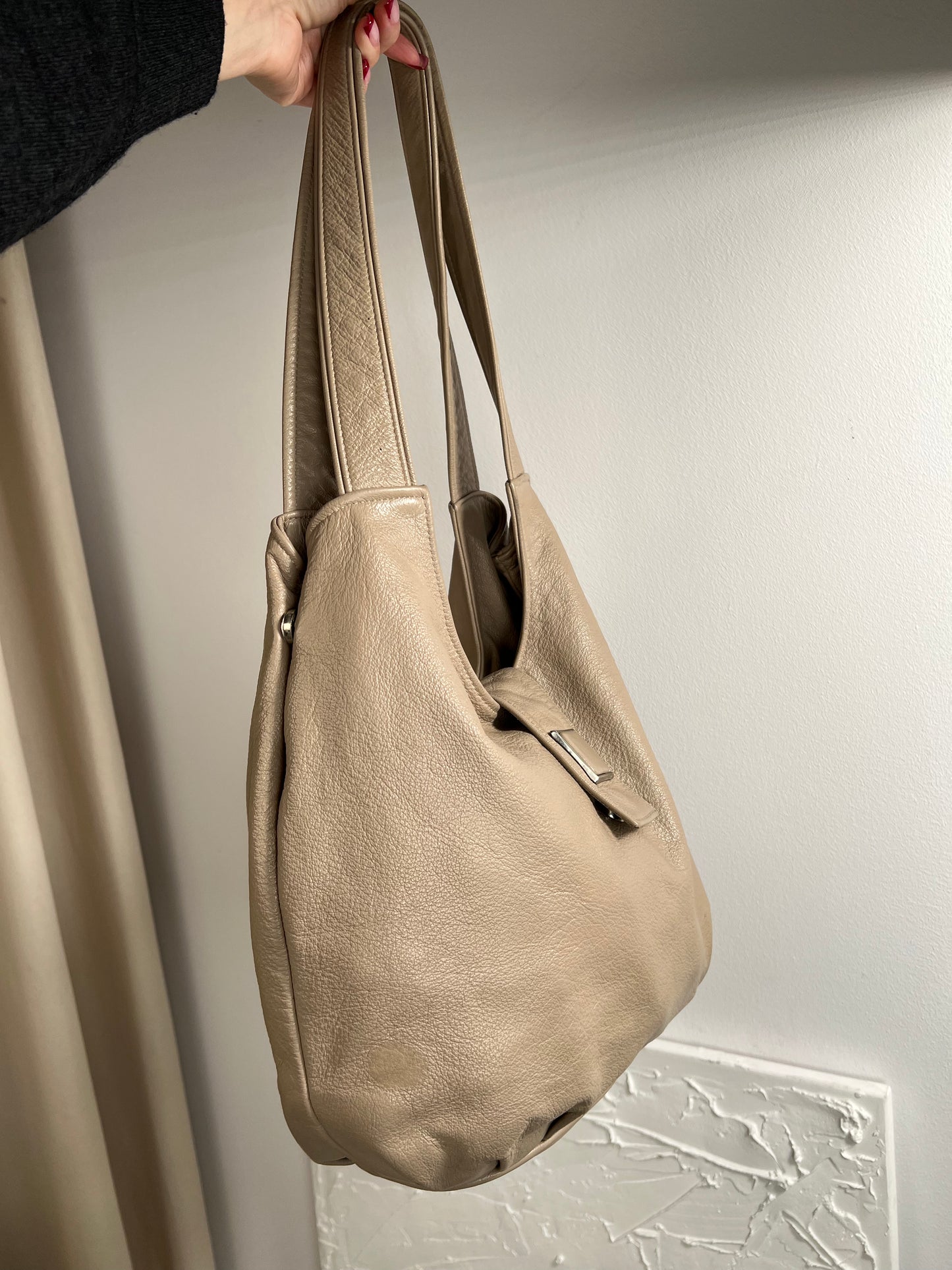 Natural leather bag