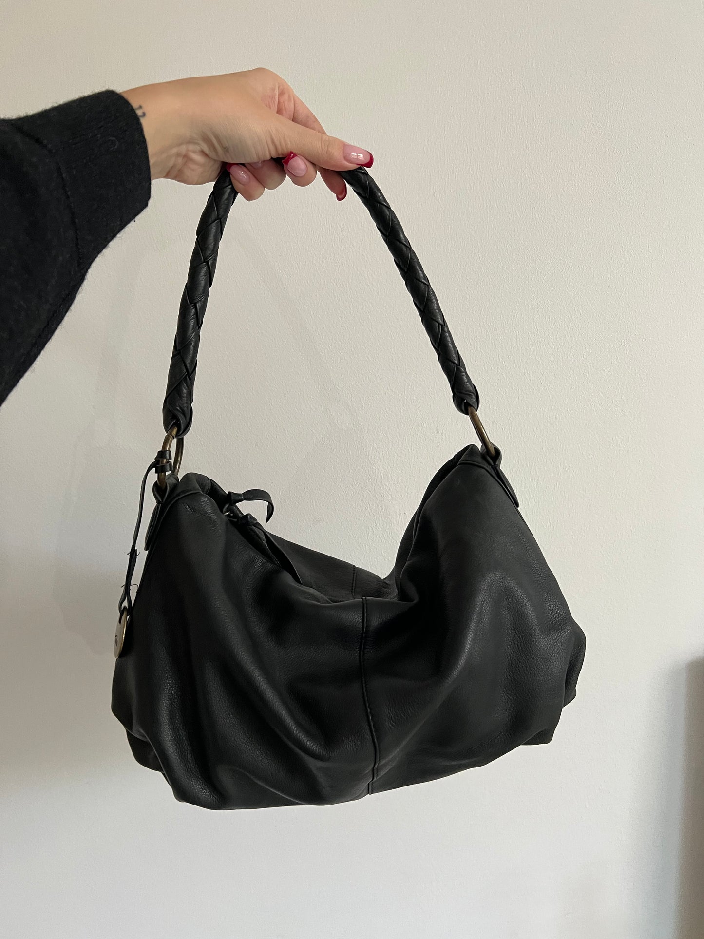 Shoulder bag made of natural leather