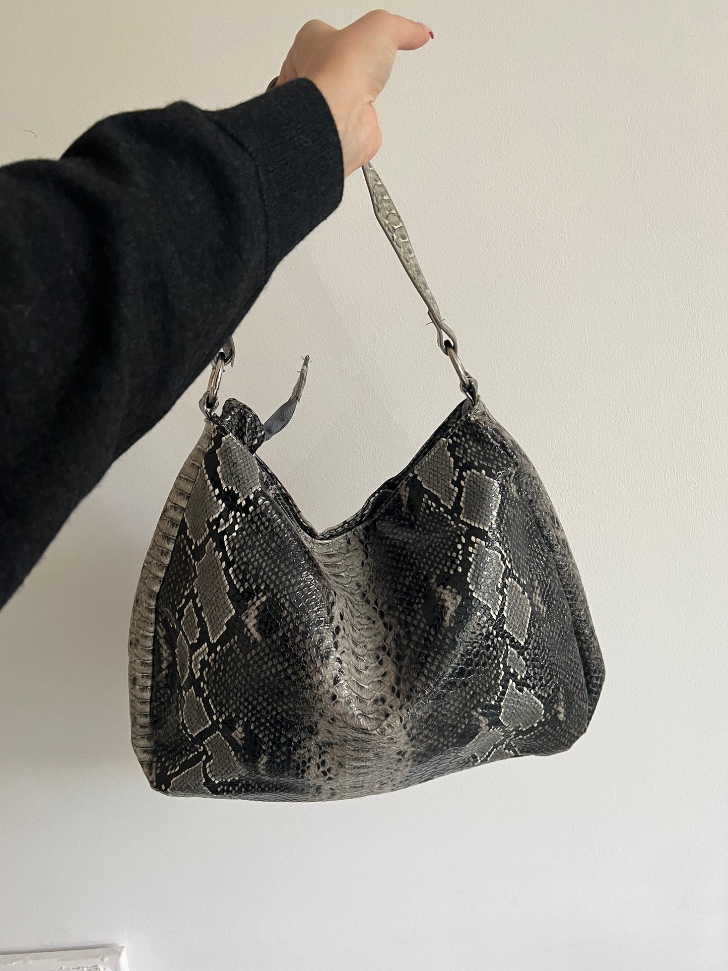 Snake shoulder bag