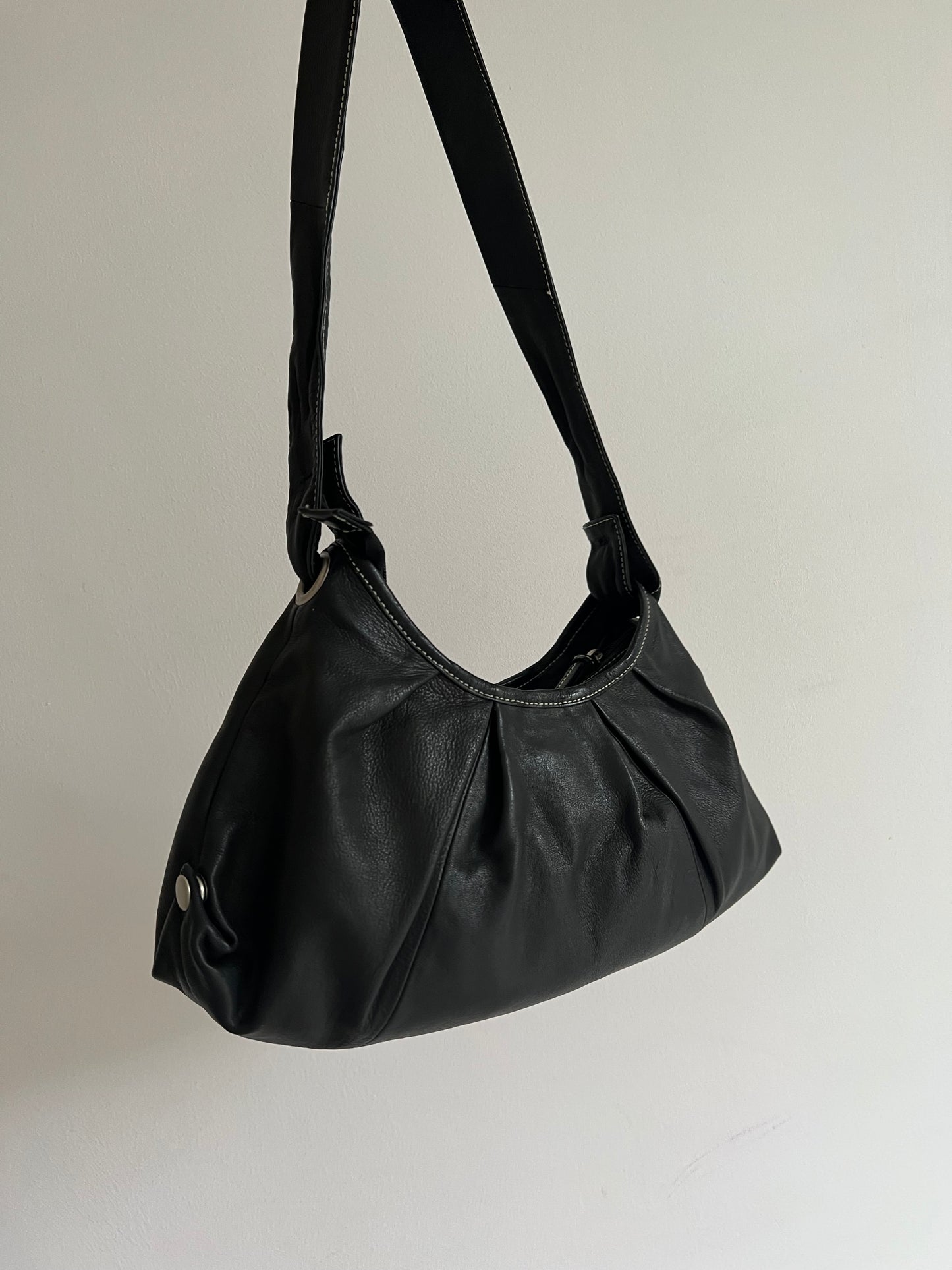 Natural leather bag