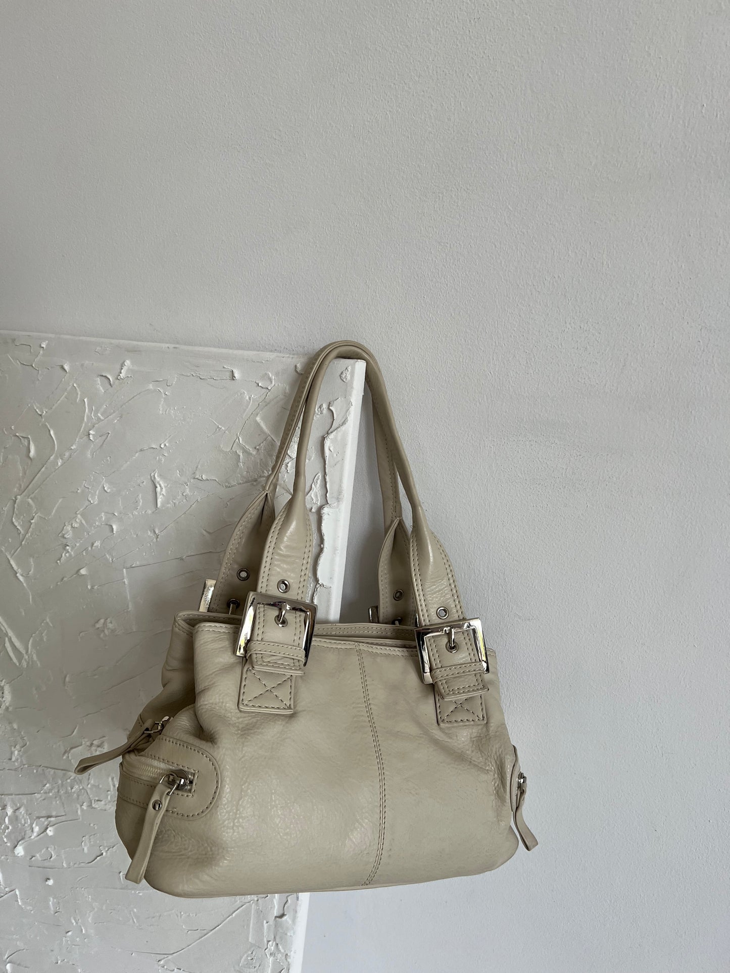 Natural leather bag
