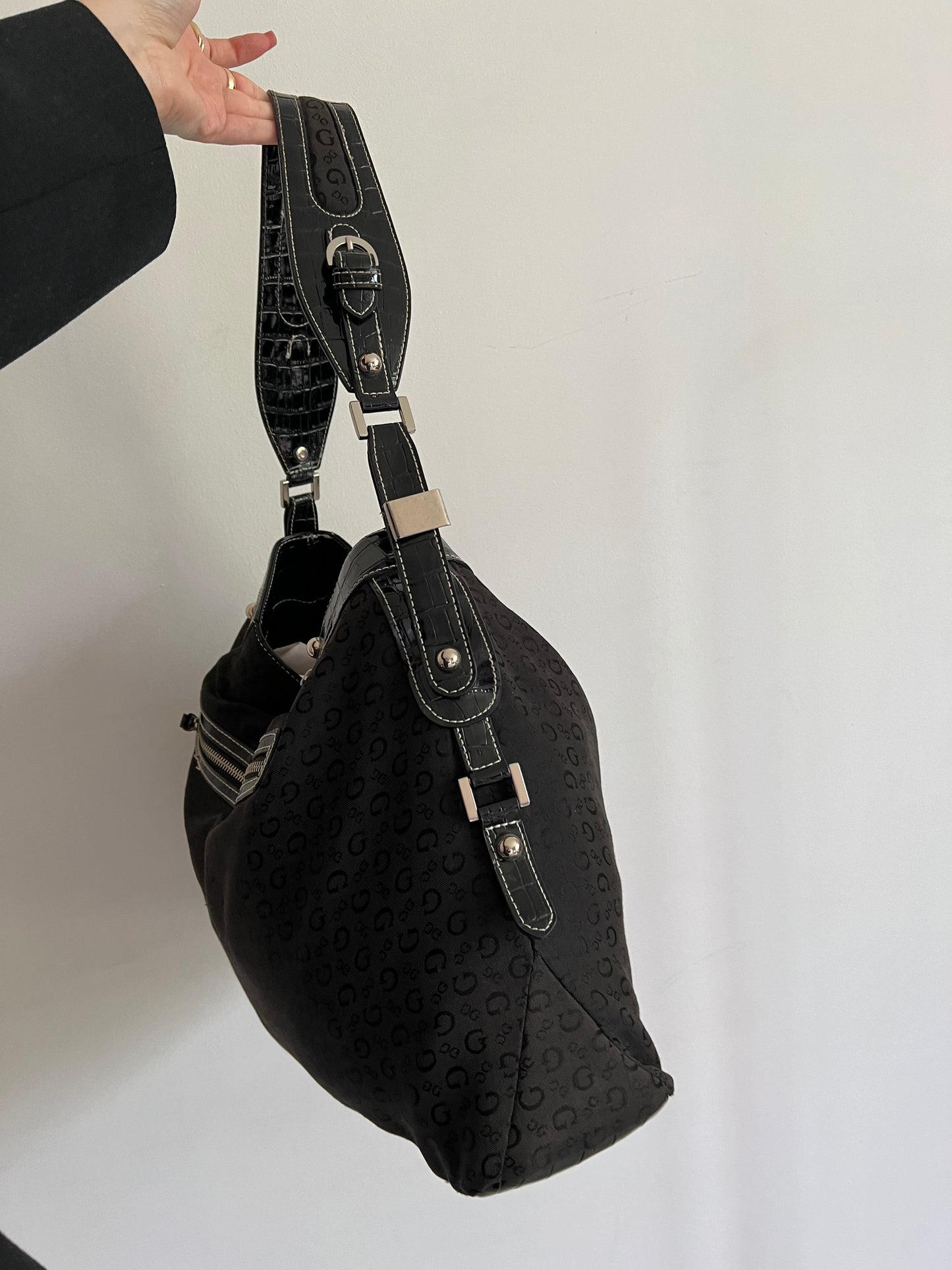 Torba czarna vintage GUESS