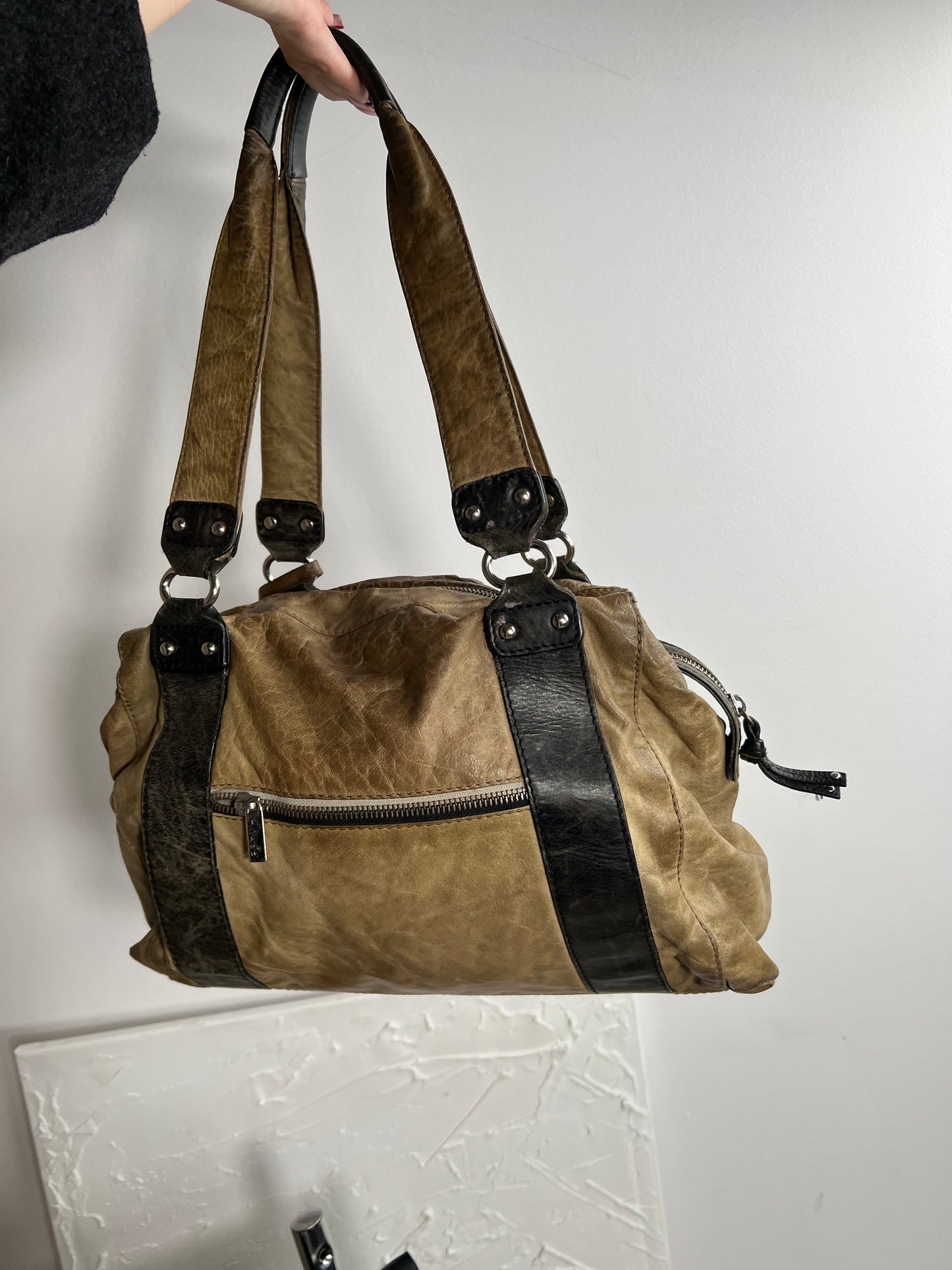 Leather bag