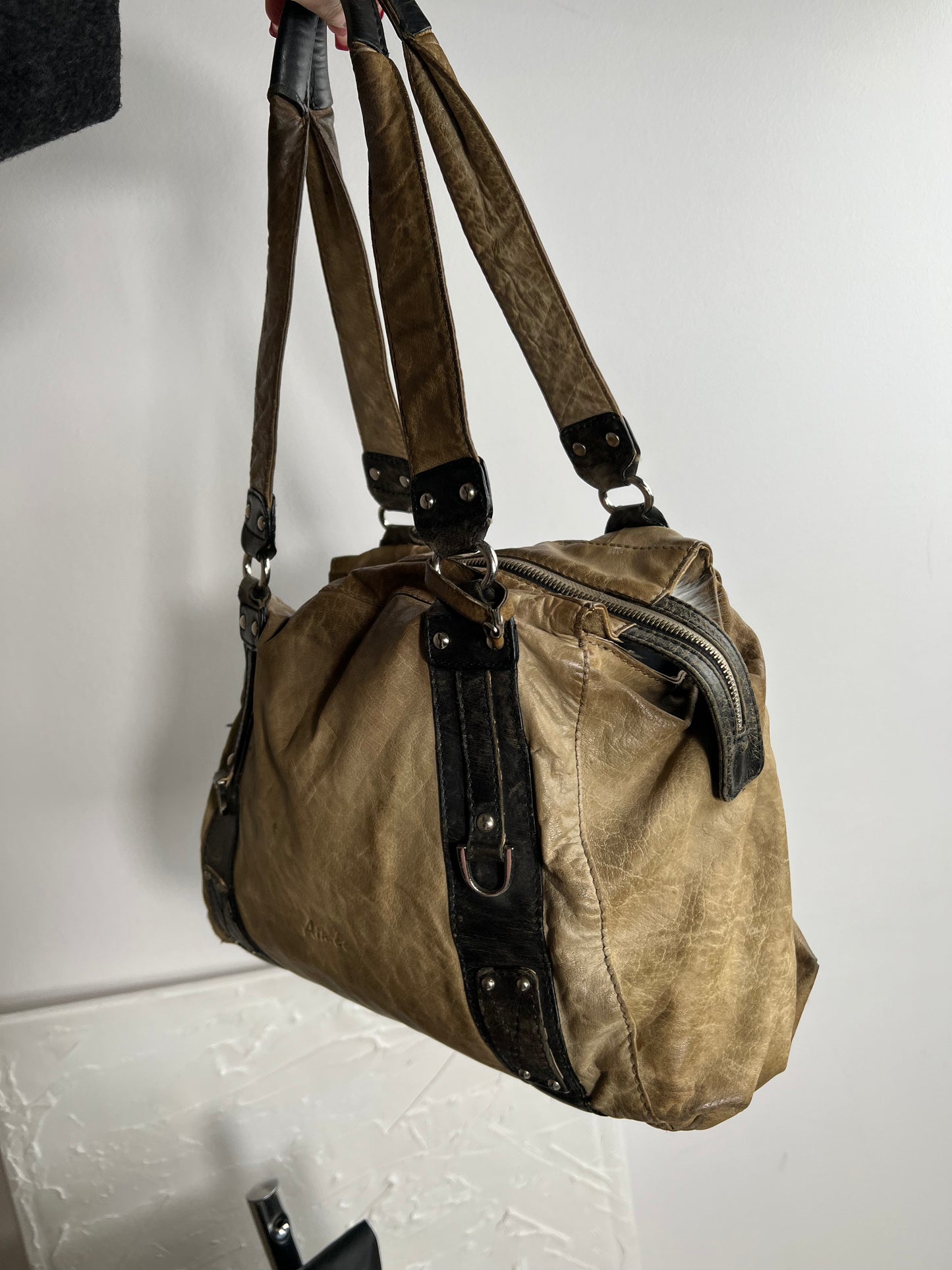 Leather bag