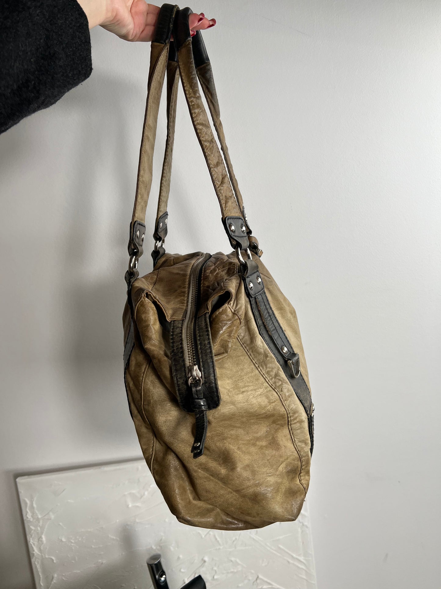 Leather bag