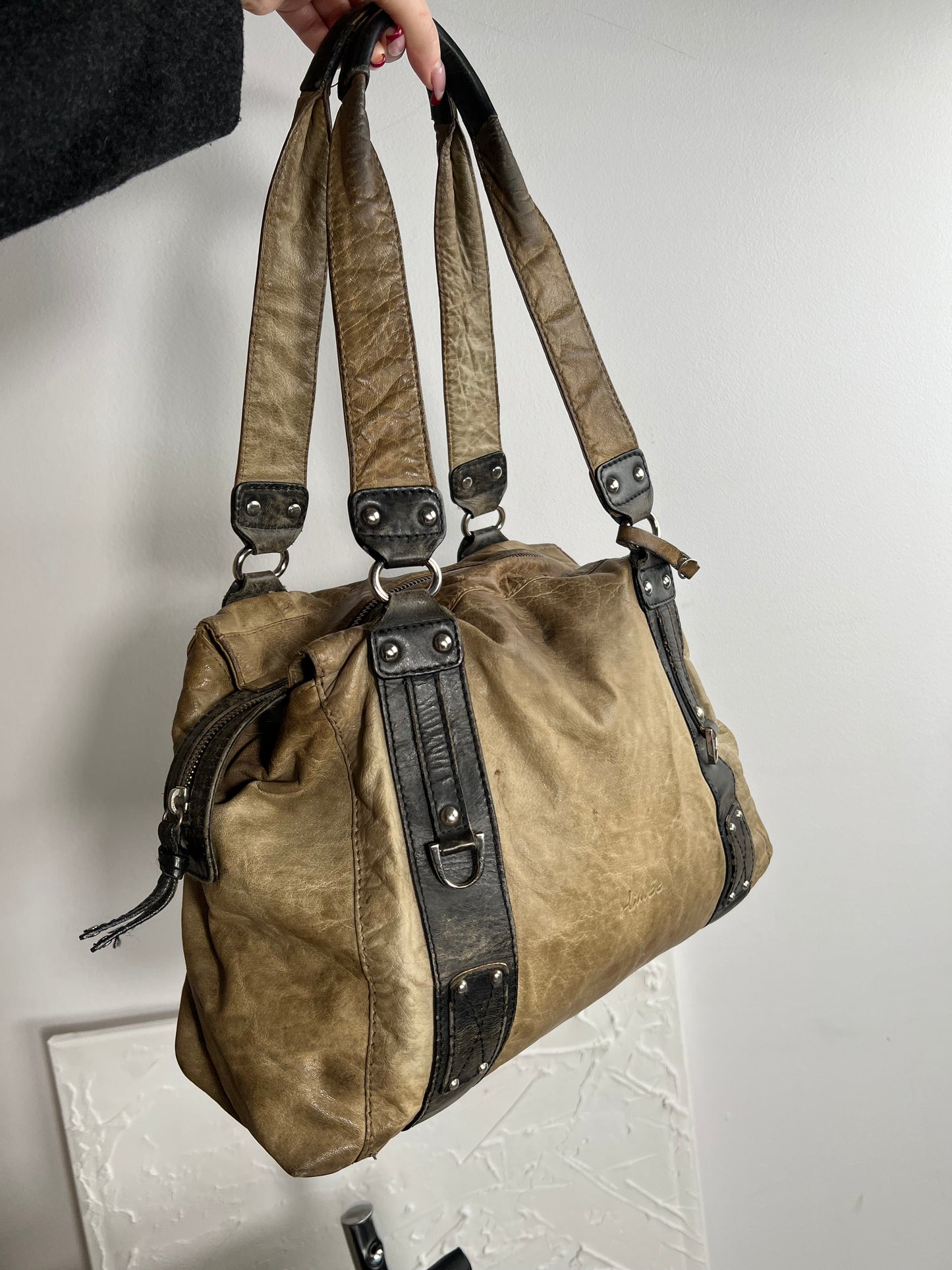 Leather bag