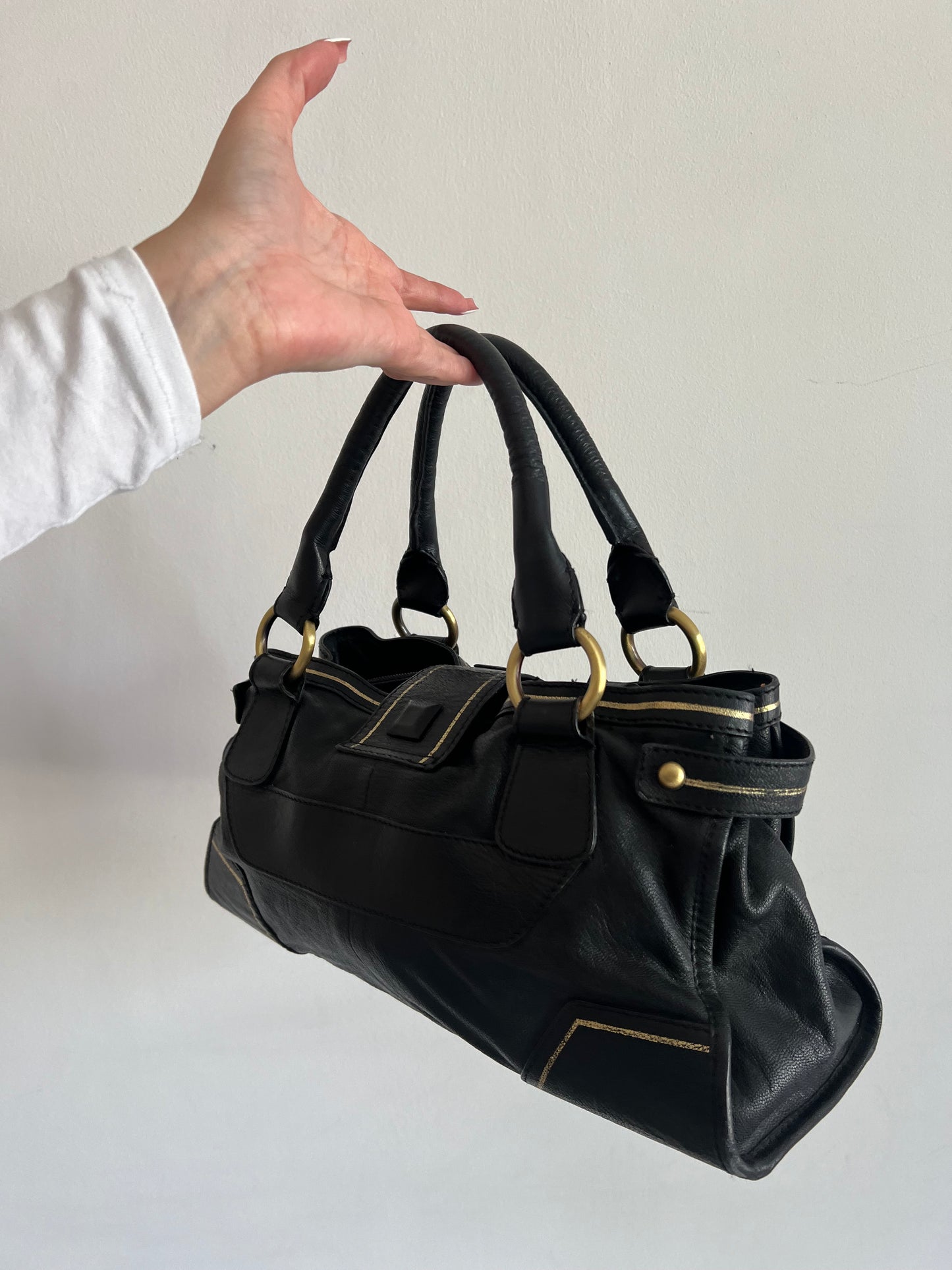 Natural leather bag