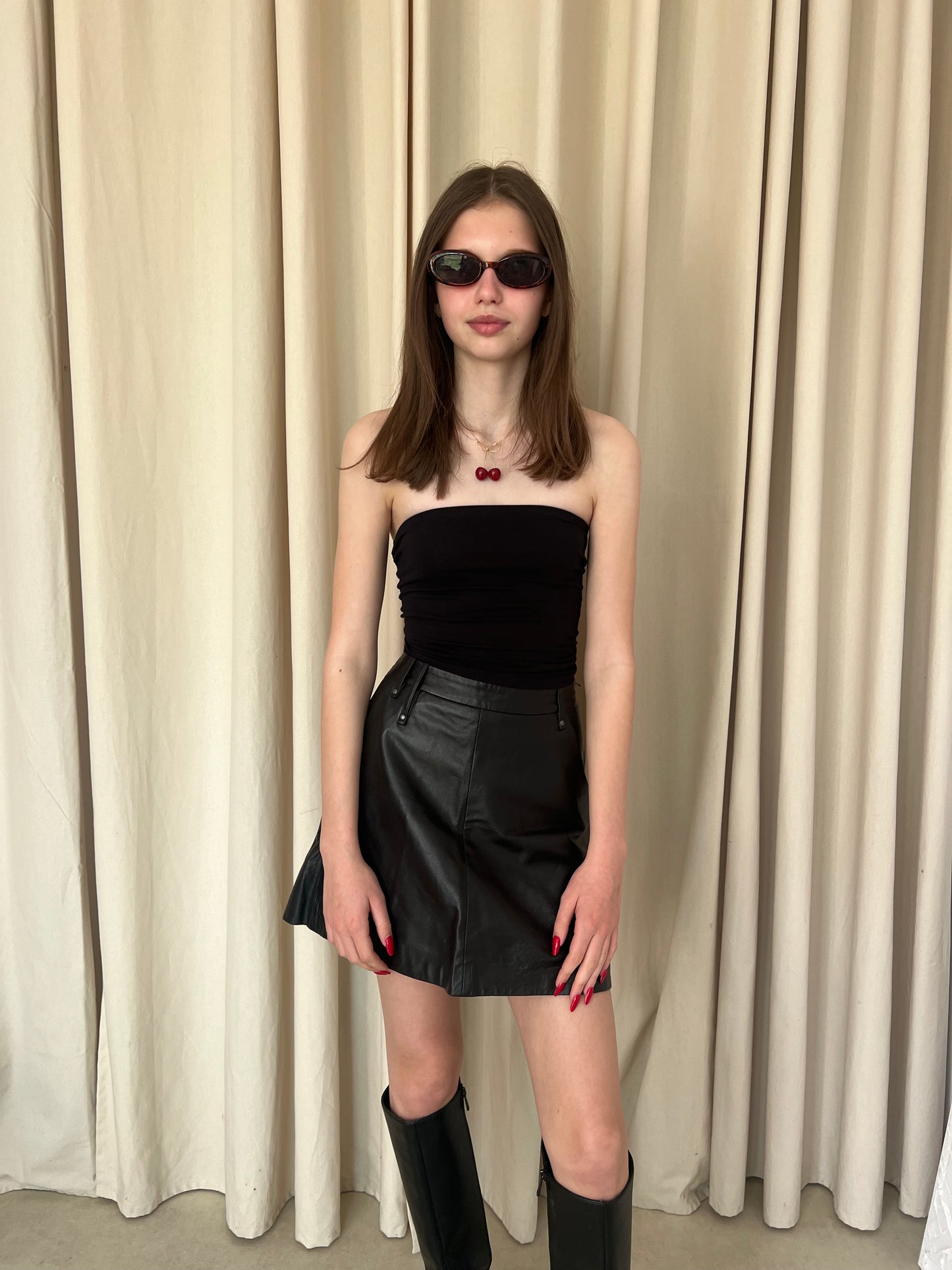 Natural leather skirt