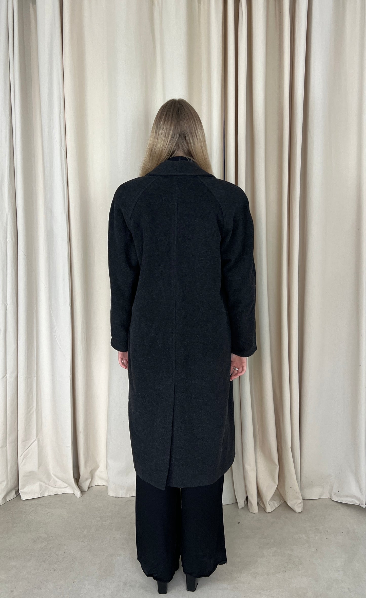 Gray coat 80% wool