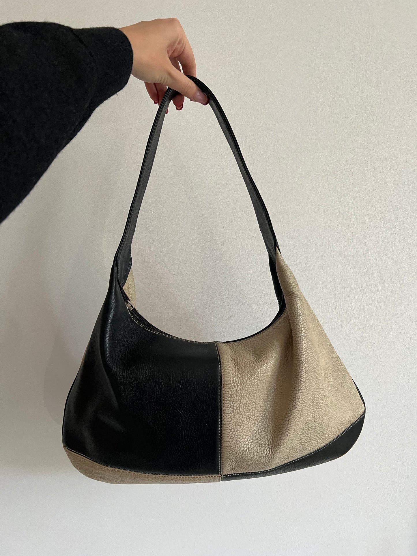 Shoulder bag made of natural leather