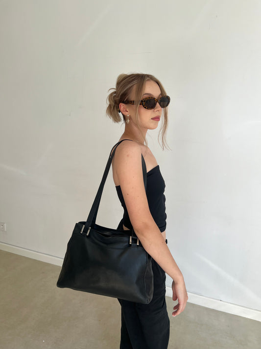Skórzana czarna torba